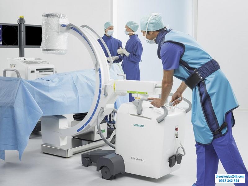 Đặt ống thông tá tràng cần có máy C-ARM